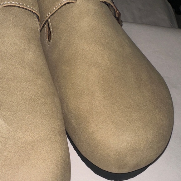 Aloha Island Olive Green Mules - Picture 5 of 7